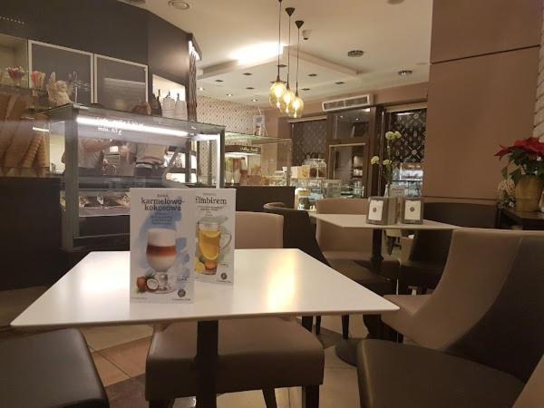 Rezydencja Marzec Γκνιέζνο Εξωτερικό φωτογραφία